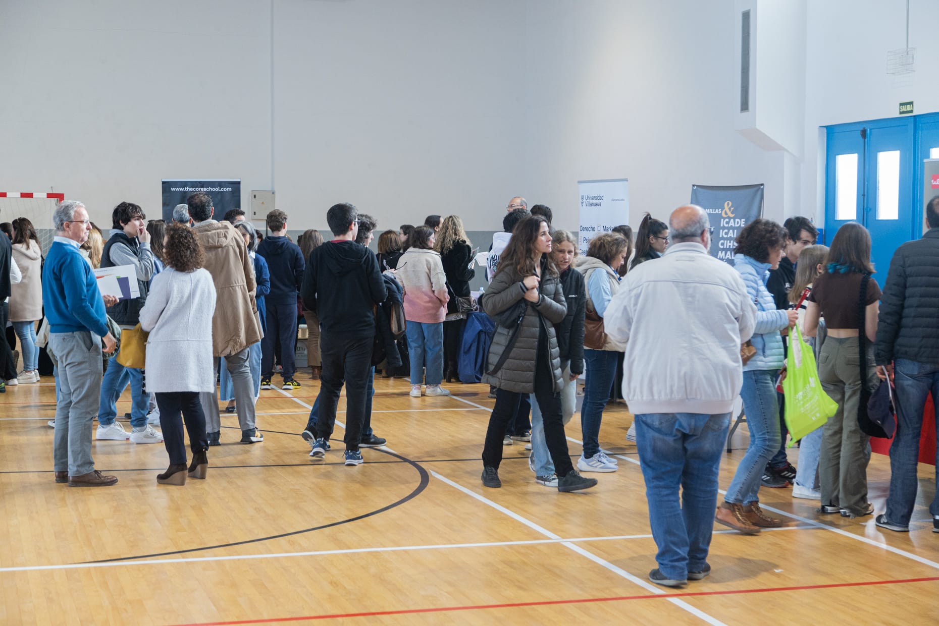 La feria ‘Educa 3C’ ayuda a cientos de estudiantes de Tres Cantos a ...
