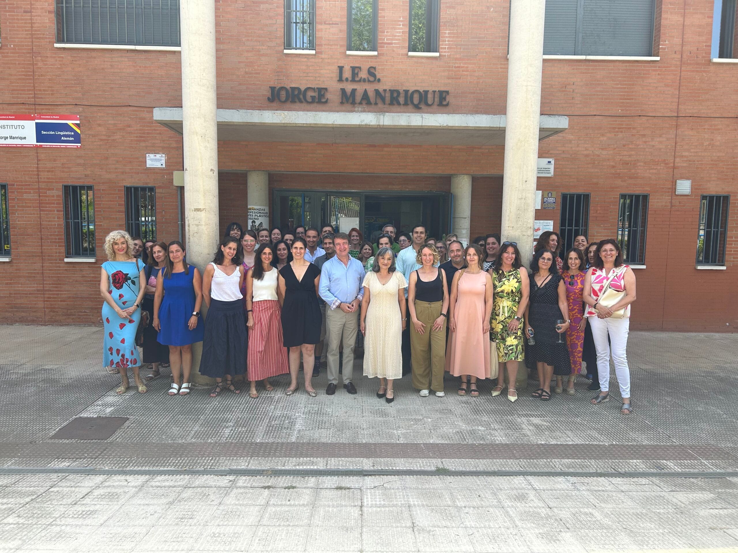La comunidad educativa de Tres Cantos se reúne para despedir el curso ...